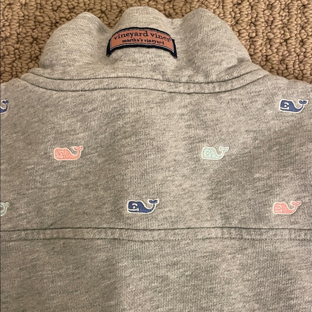 Vineyard Vines Light Gray Pullover - image 3